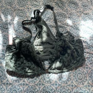 Victoria’s Secret front clasp lace bra